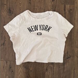 No boundaries cropped tshirt